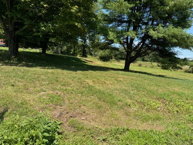 8 Twin Oaks Drive Property Photo 12