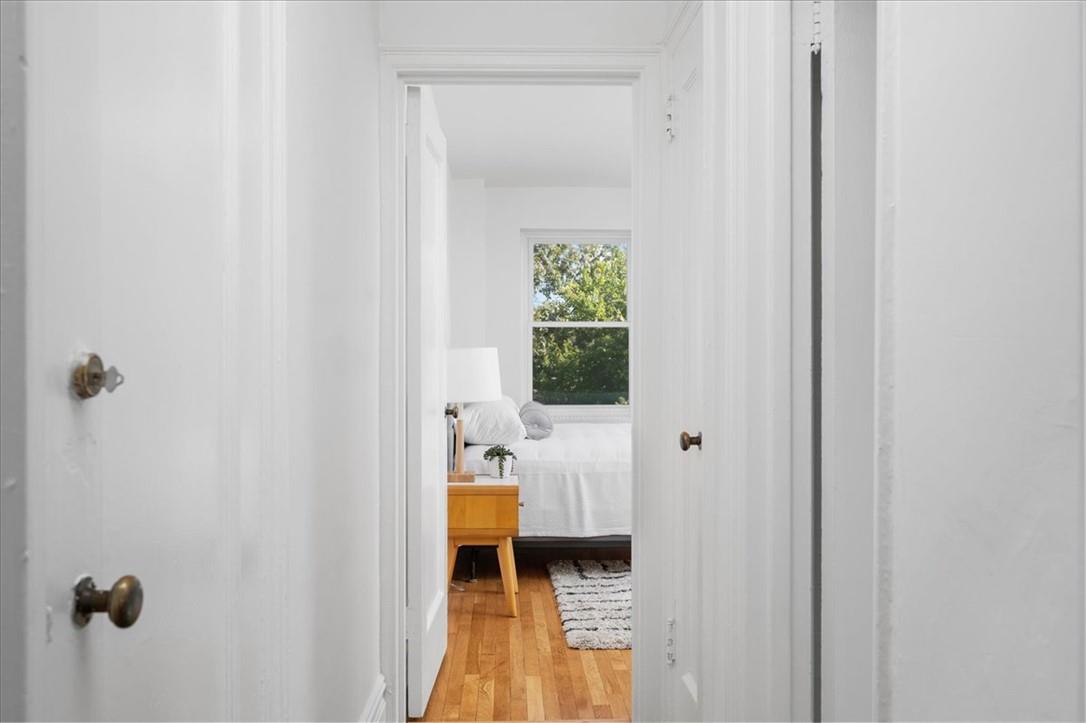 490 Bleeker Avenue 3c Property Photo 12