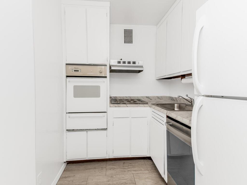 555 Kappock Street 10r Property Photo 8