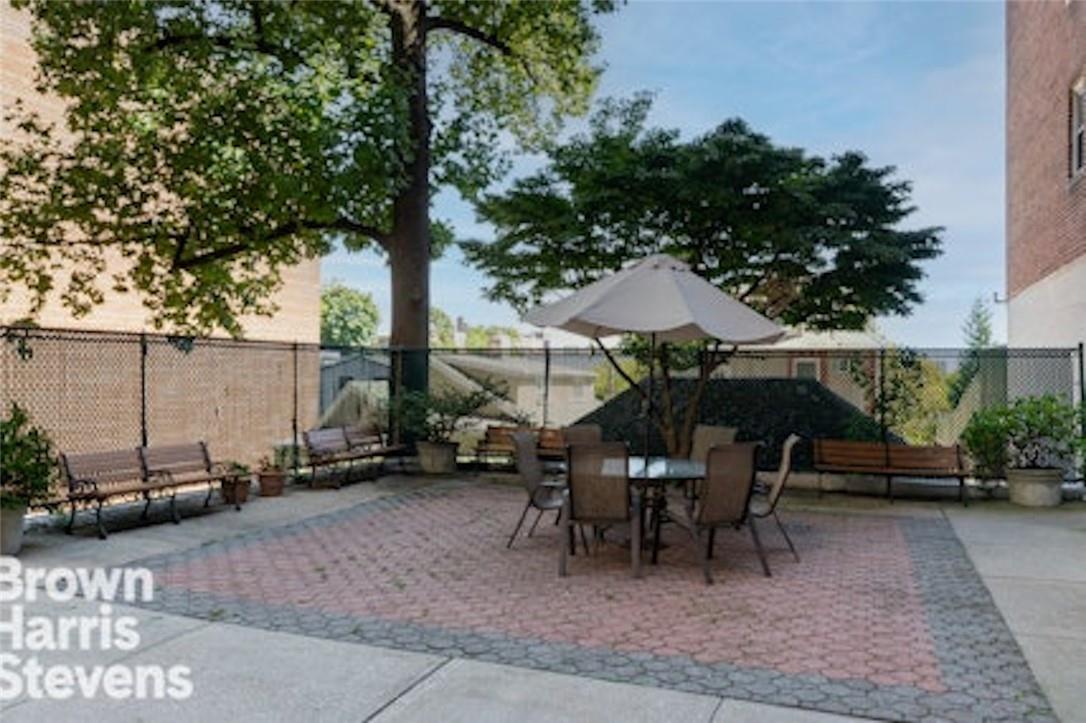 3200 Netherland 4h Property Photo 6