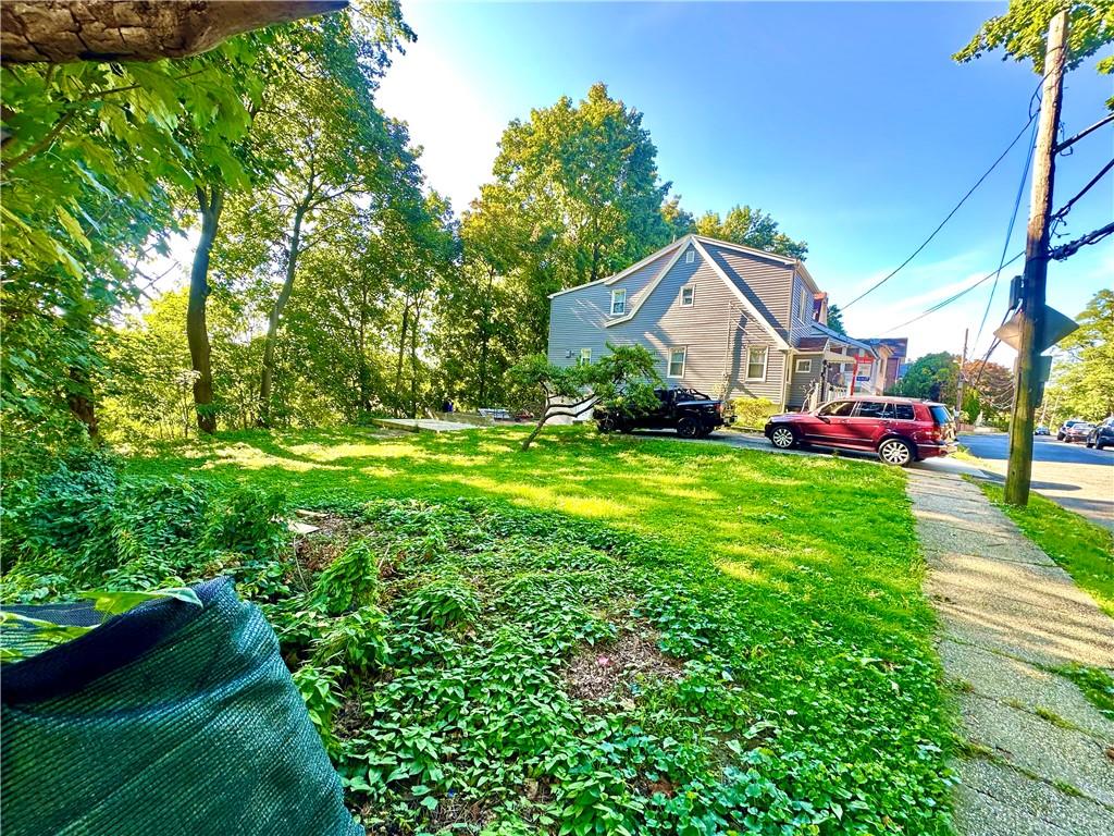 23-27 Belknap Avenue Property Photo 7