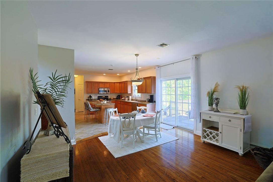 1174 Mountain Road Property Photo 11