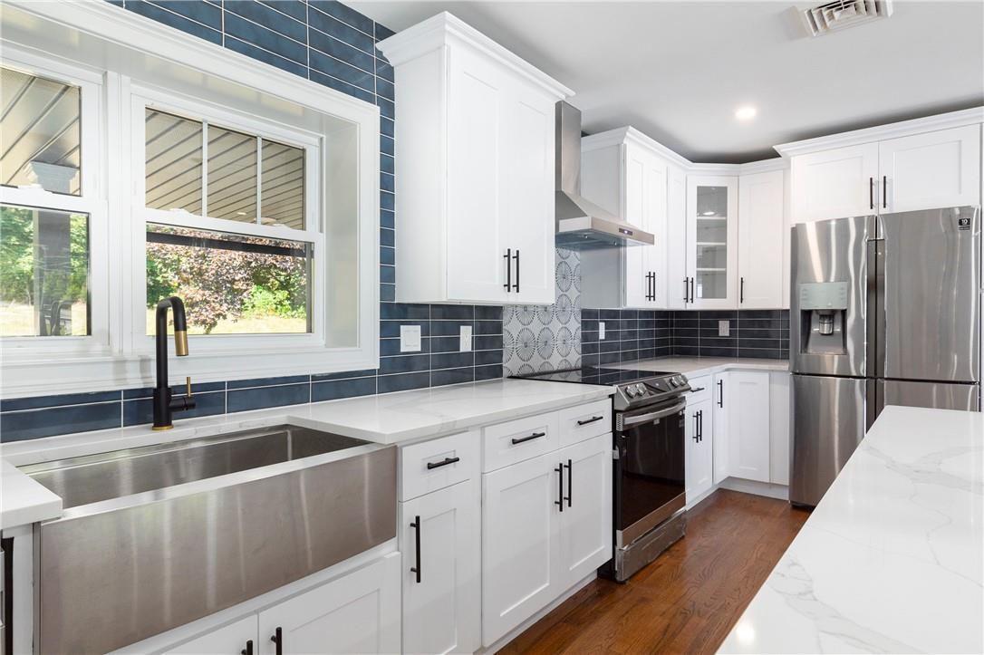 3 Alladin Court Property Photo 11