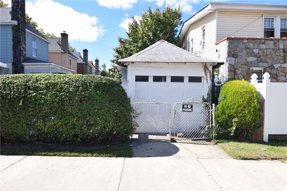 999 E 241st Street Property Photo 13