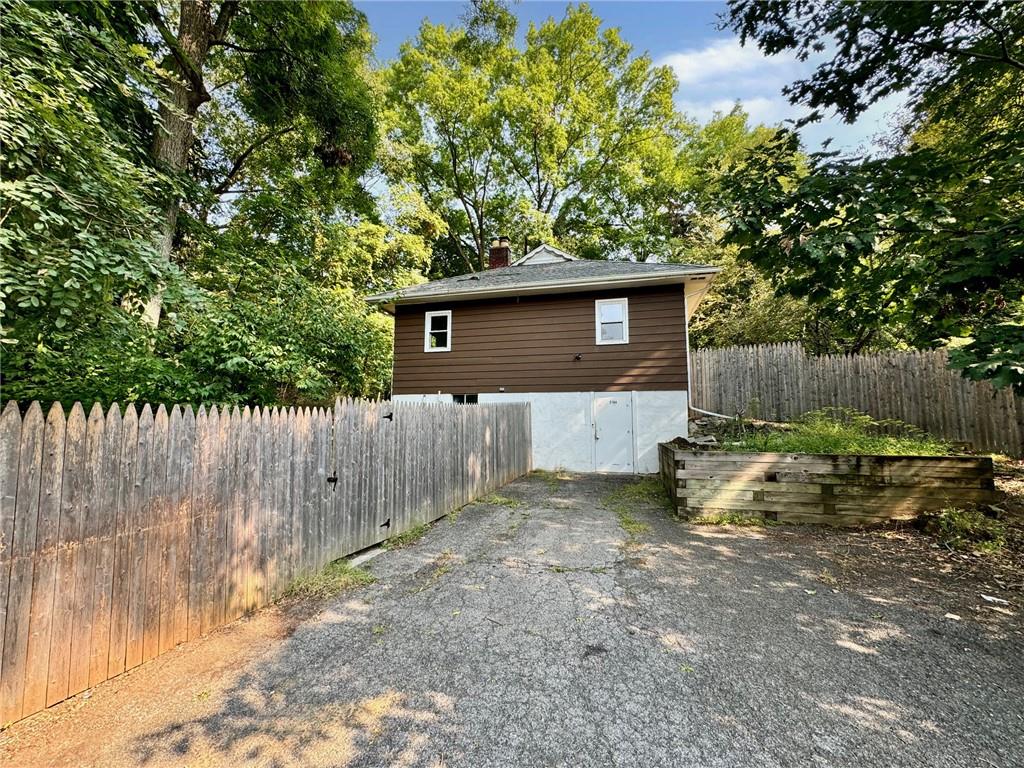 2184 South Road Property Photo 2
