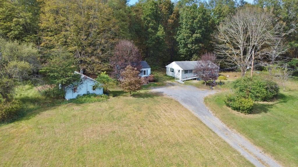 109 Campbell Lane Property Photo 1