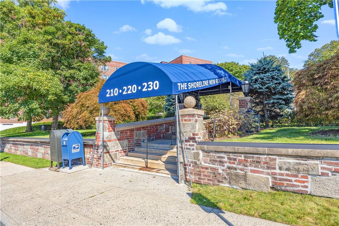 230 Pelham Road 5e Property Photo 14