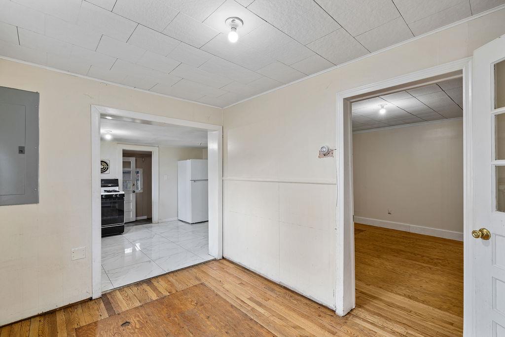 11 Waldron Avenue Property Photo 9