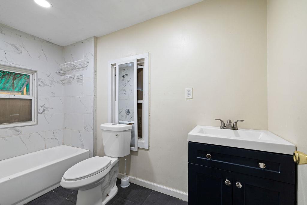 11 Waldron Avenue Property Photo 19