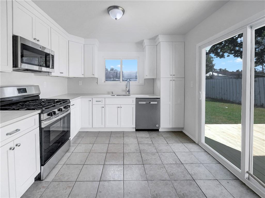 8 Naples Avenue Property Photo 2