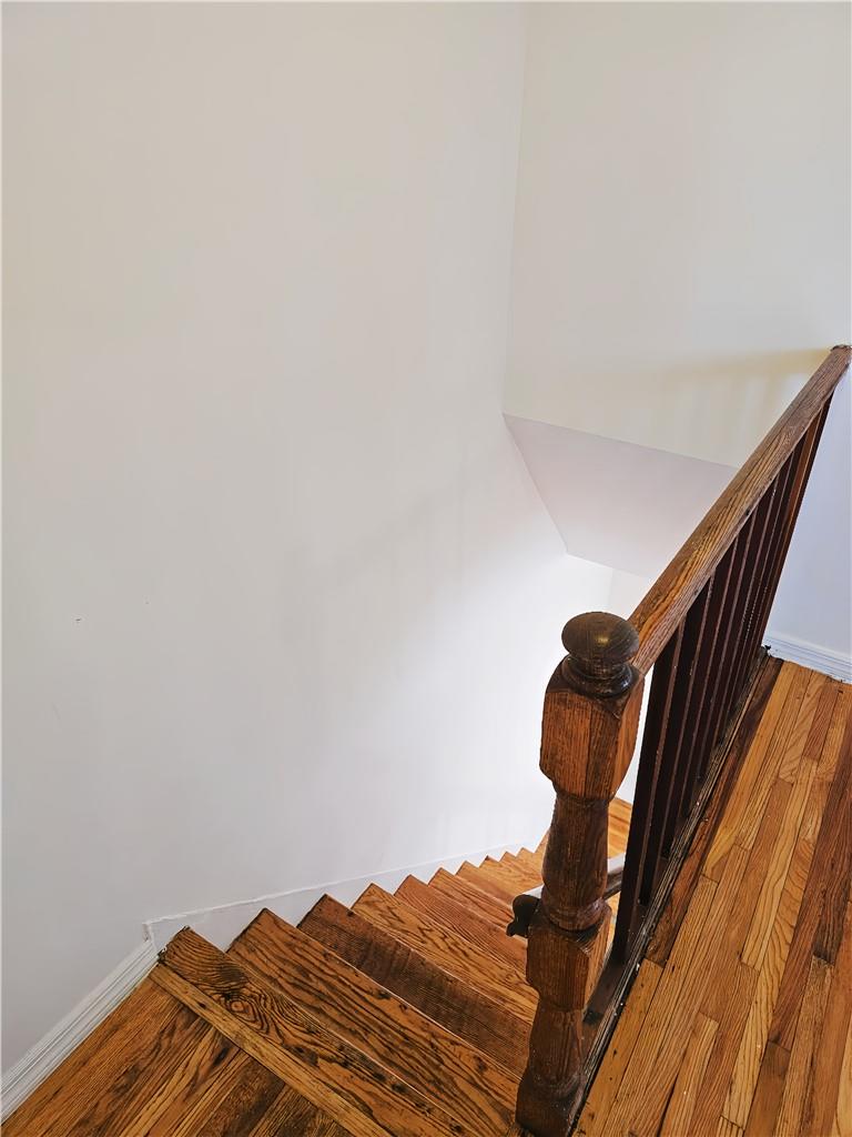 246 Soundview Avenue Property Photo 2