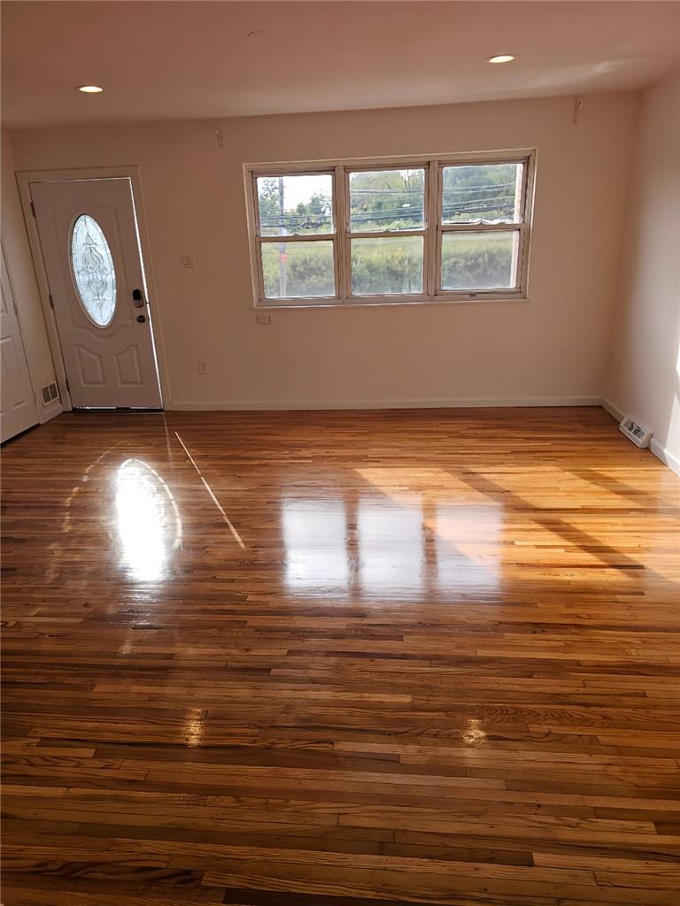 246 Soundview Avenue Property Photo 7