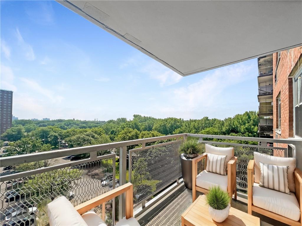 875 Morrison Avenue 7k Property Photo 6