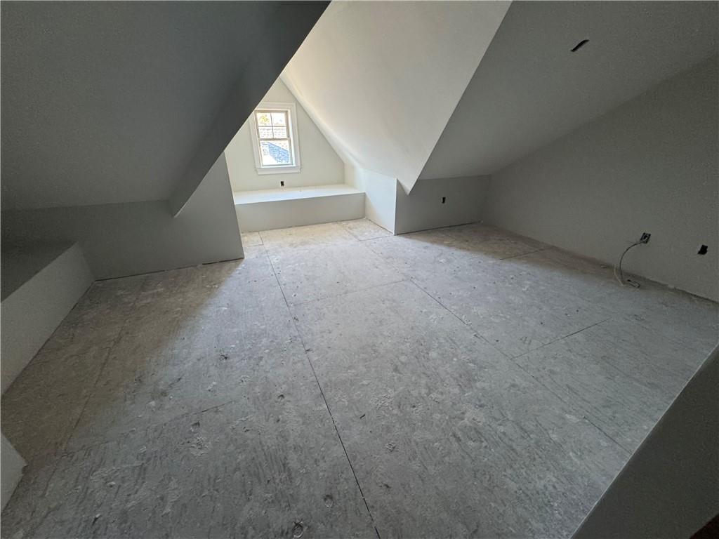 65 W 2nd Street 6 Property Photo 6