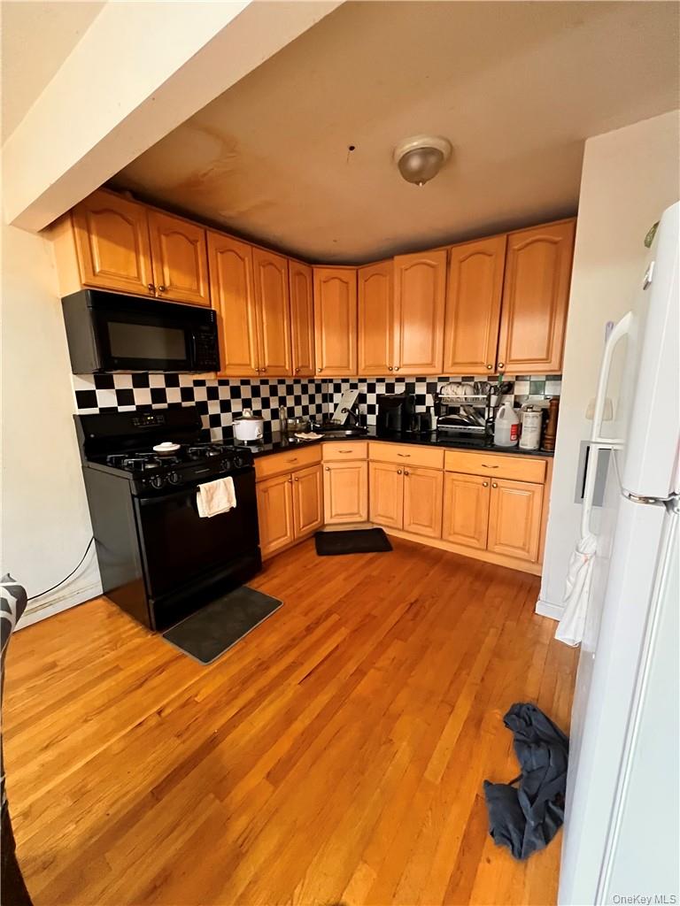 267 / 269 City Island Avenue Property Photo 22