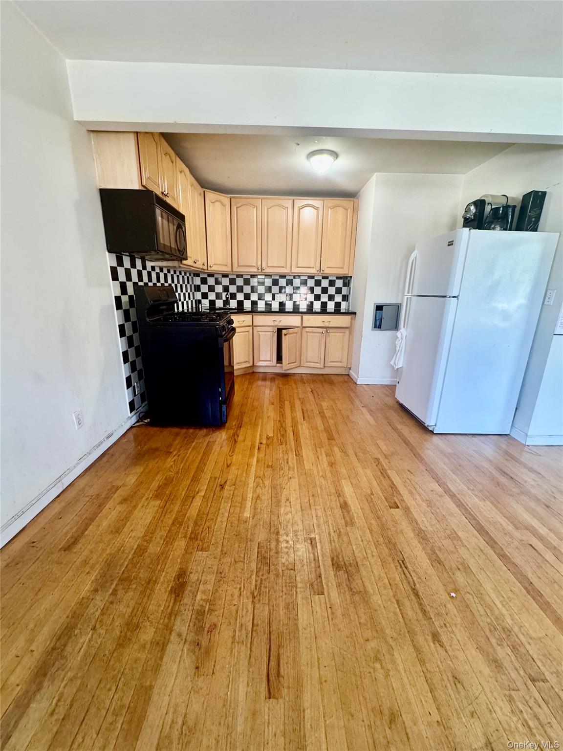 267 / 269 City Island Avenue Property Photo 25