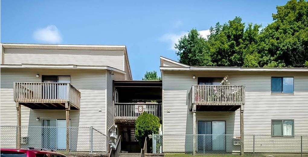 350 Concord Lane Property Photo 1