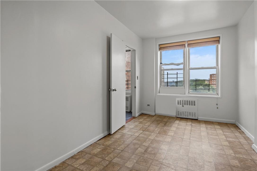 601 Kappock Street 5s Property Photo 12