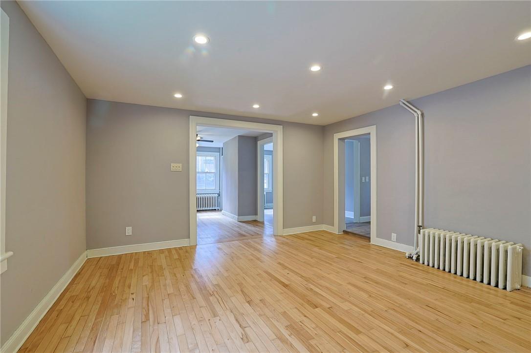 320 Hudson Street Property Photo 8