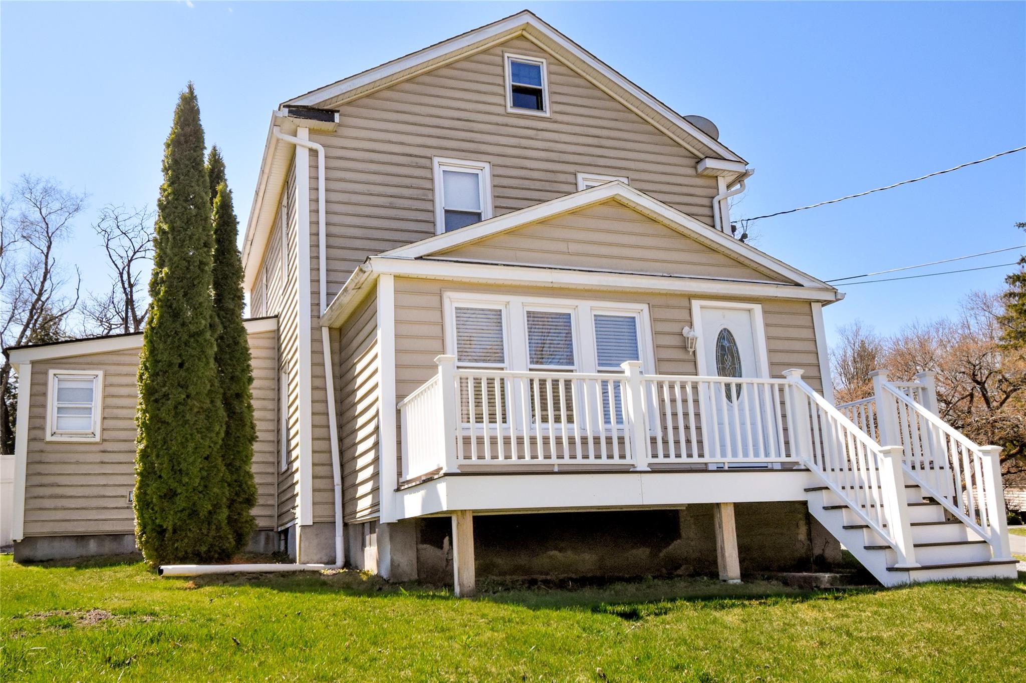 54 Midway Avenue Property Photo