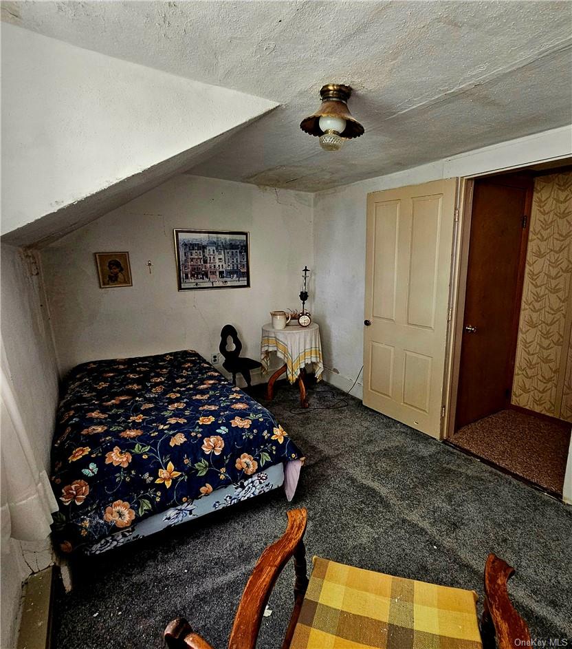 301 & 305 Hust Property Photo 27
