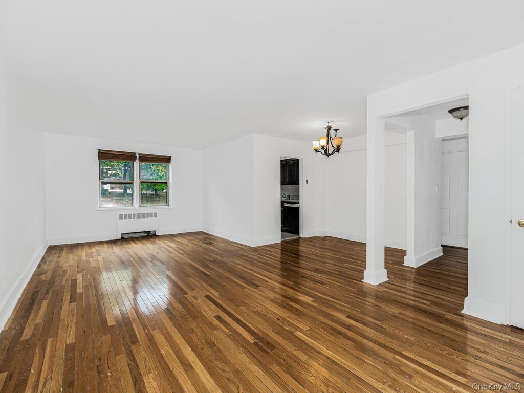 144 Ravine Avenue 2C Property Photo 1