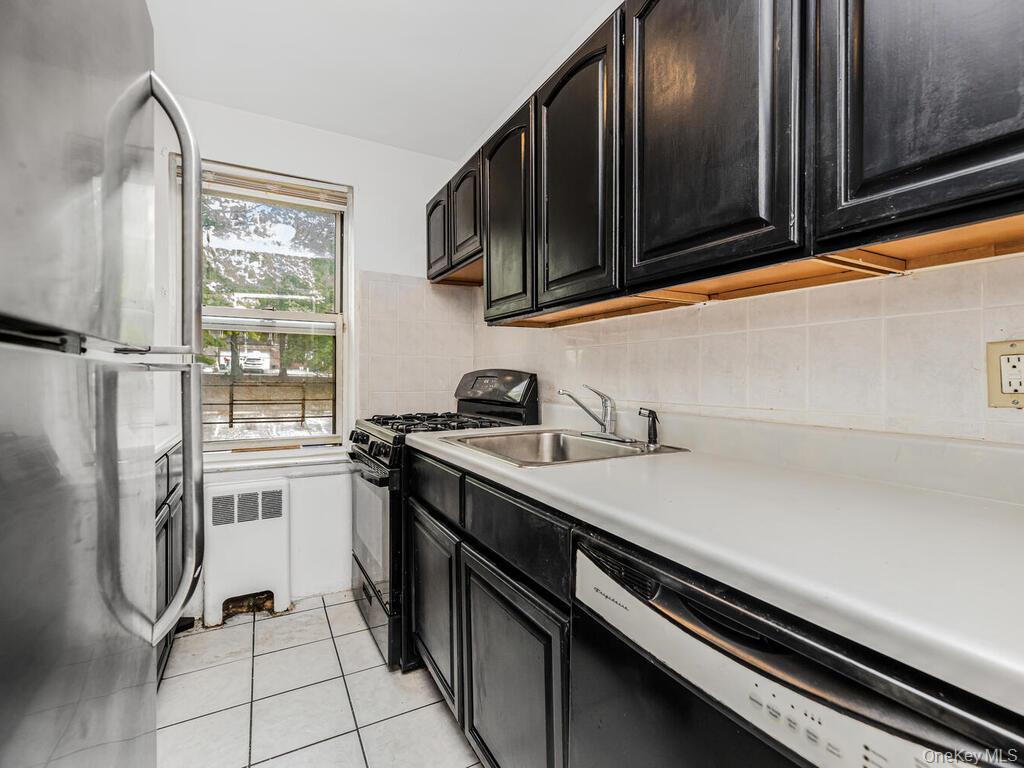 144 Ravine Avenue 2c Property Photo 2