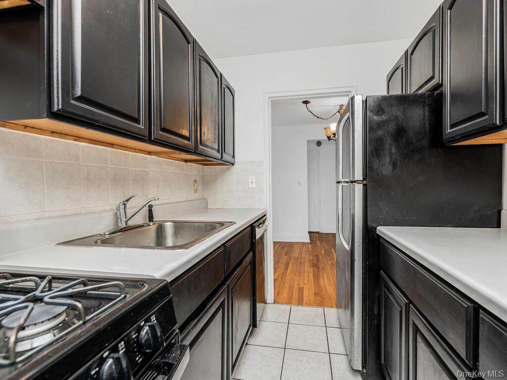 144 Ravine Avenue 2c Property Photo 10