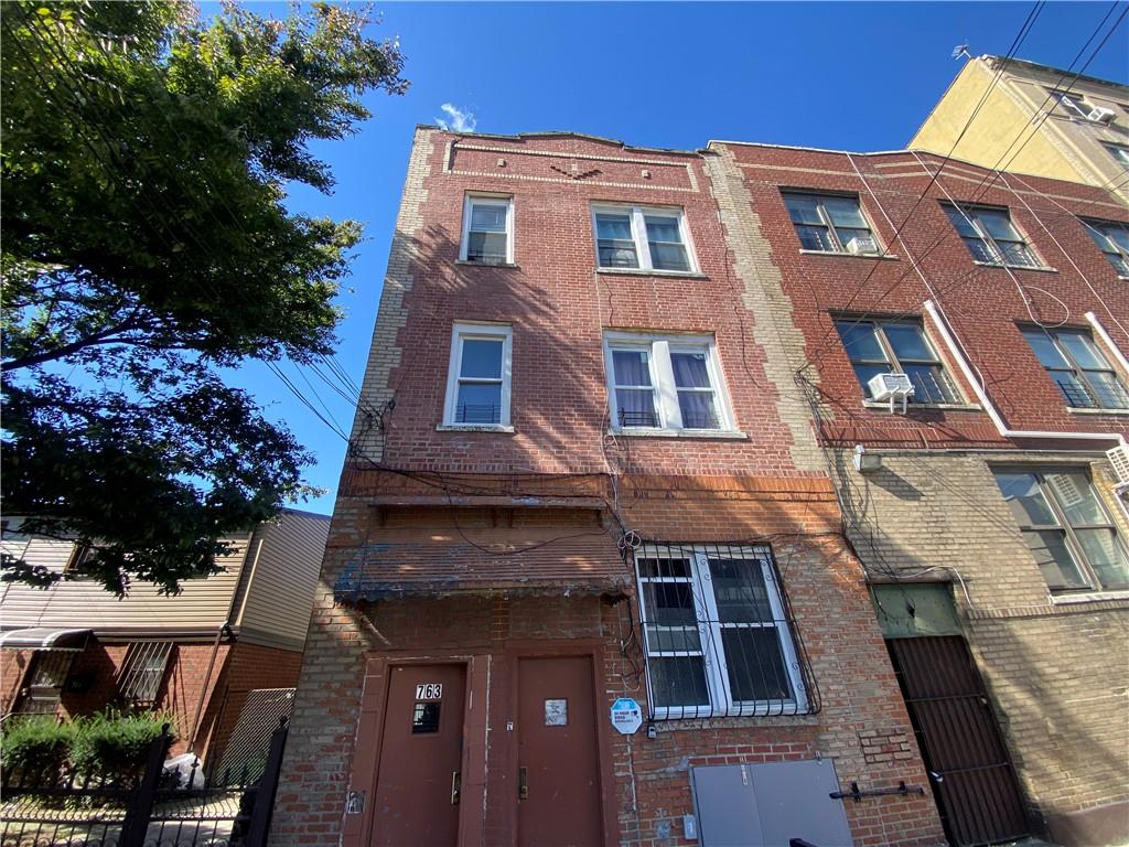 763 Jackson Avenue Property Photo 2