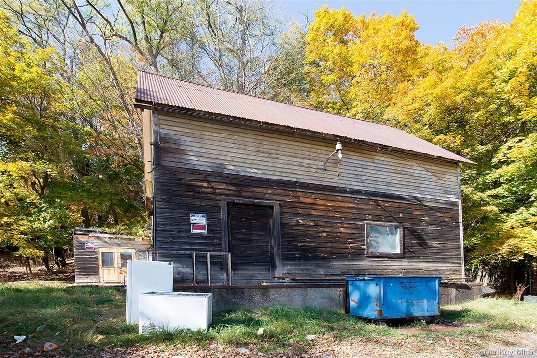 64 N Main Street Property Photo 28