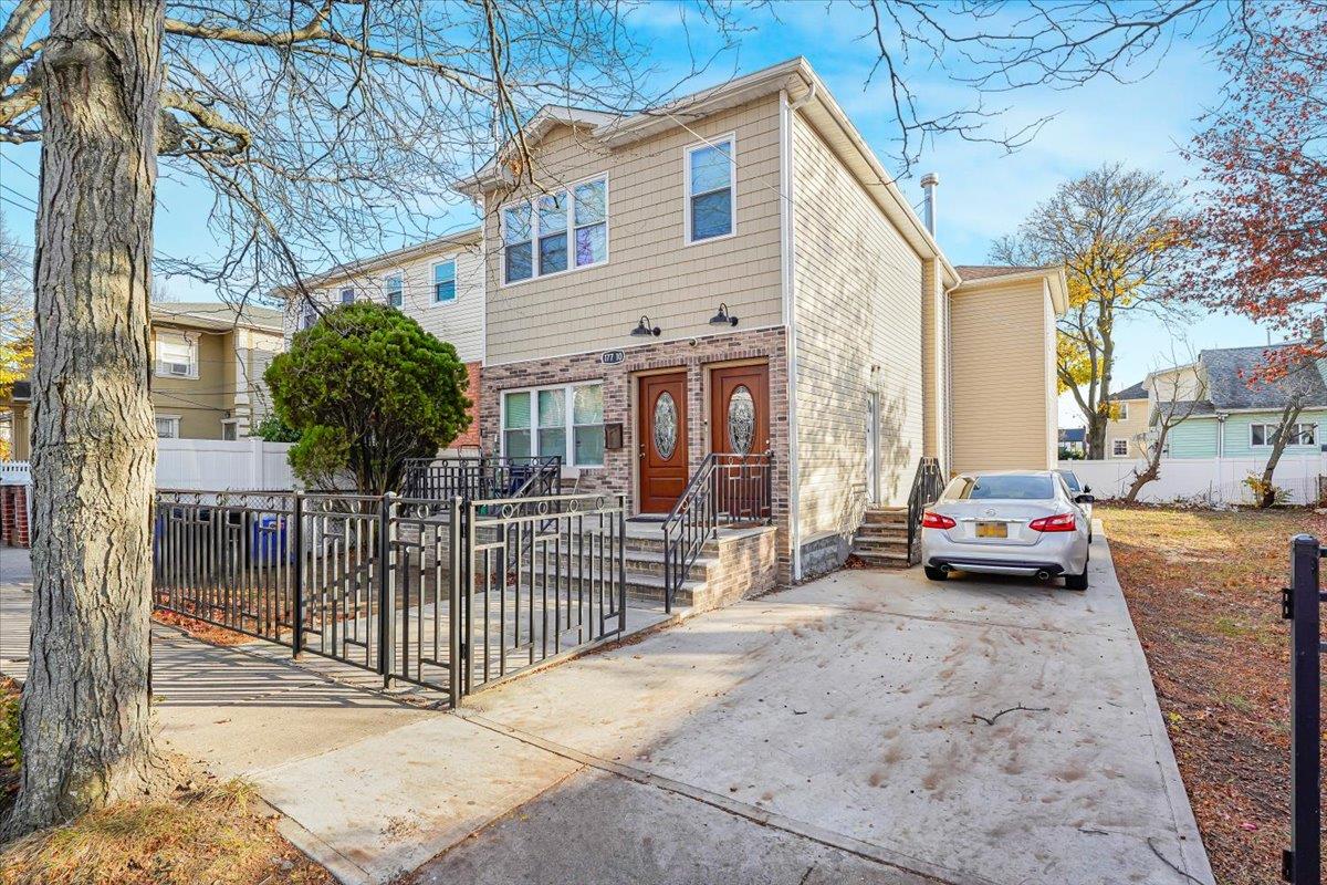 17710 130th Avenue Property Photo