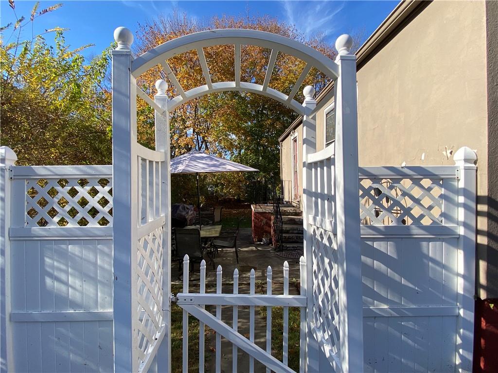 15 Heathcote Road Property Photo 3