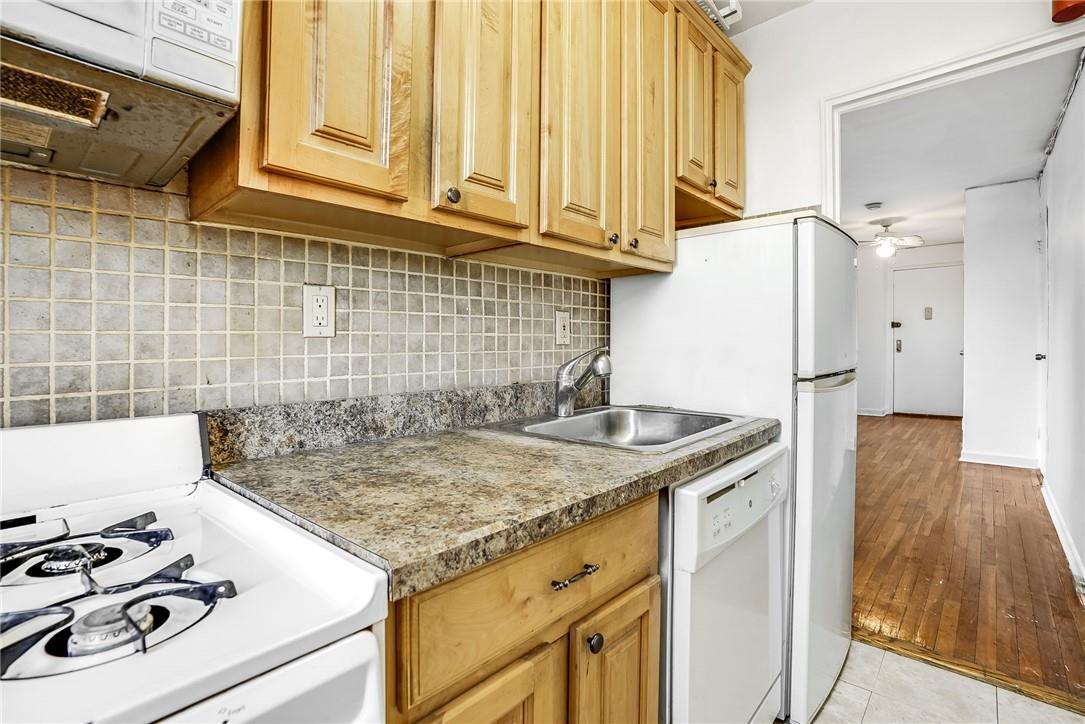 1304 Midland Avenue A35 Property Photo 5