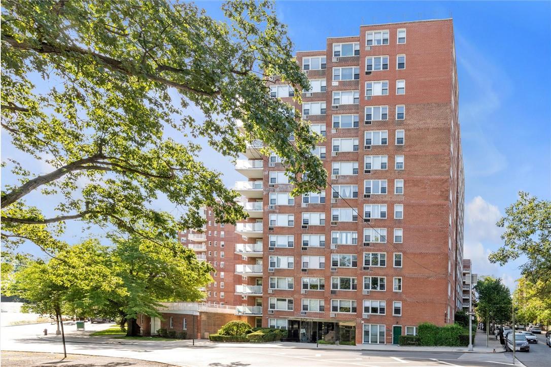 3755 Henry Hudson Parkway 7e Property Photo 1