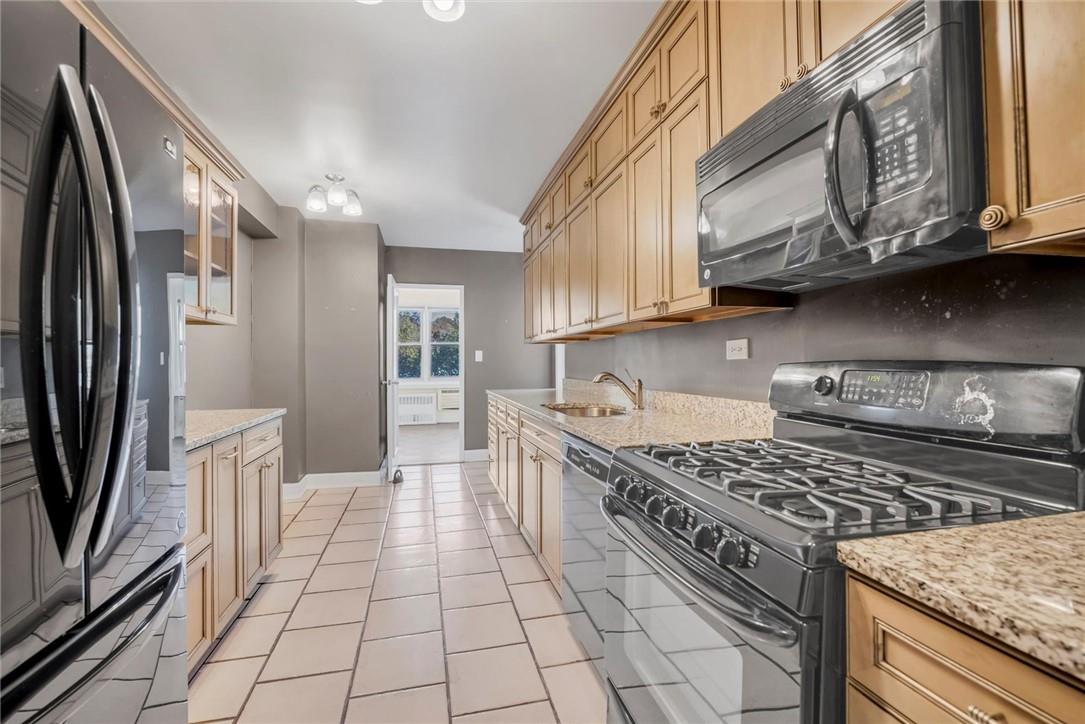 3755 Henry Hudson Parkway 7e Property Photo 3