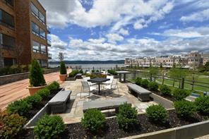 11 River Street 401 Property Photo 21