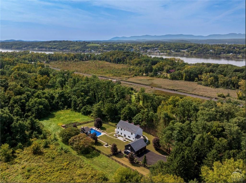628 State Route 9j Property Photo 3