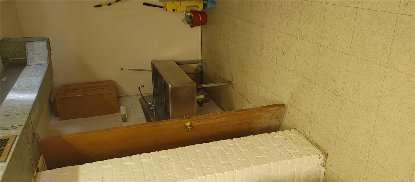 42 4th Street Property Photo 16
