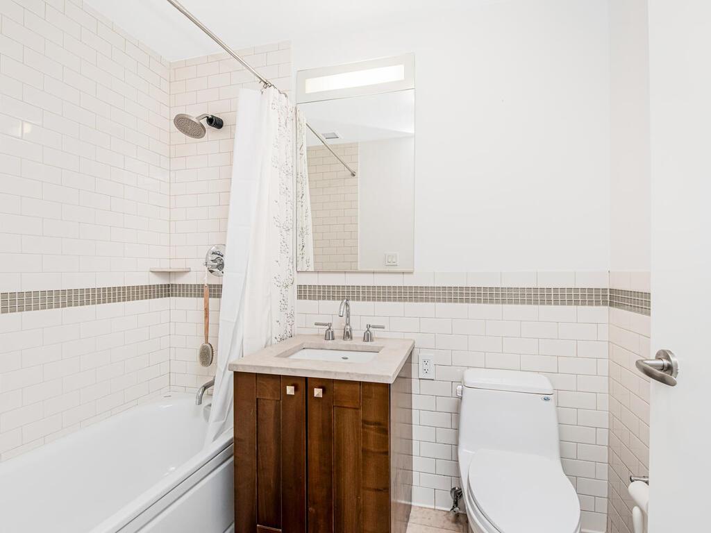 640 W 237th Street 7d Property Photo 12