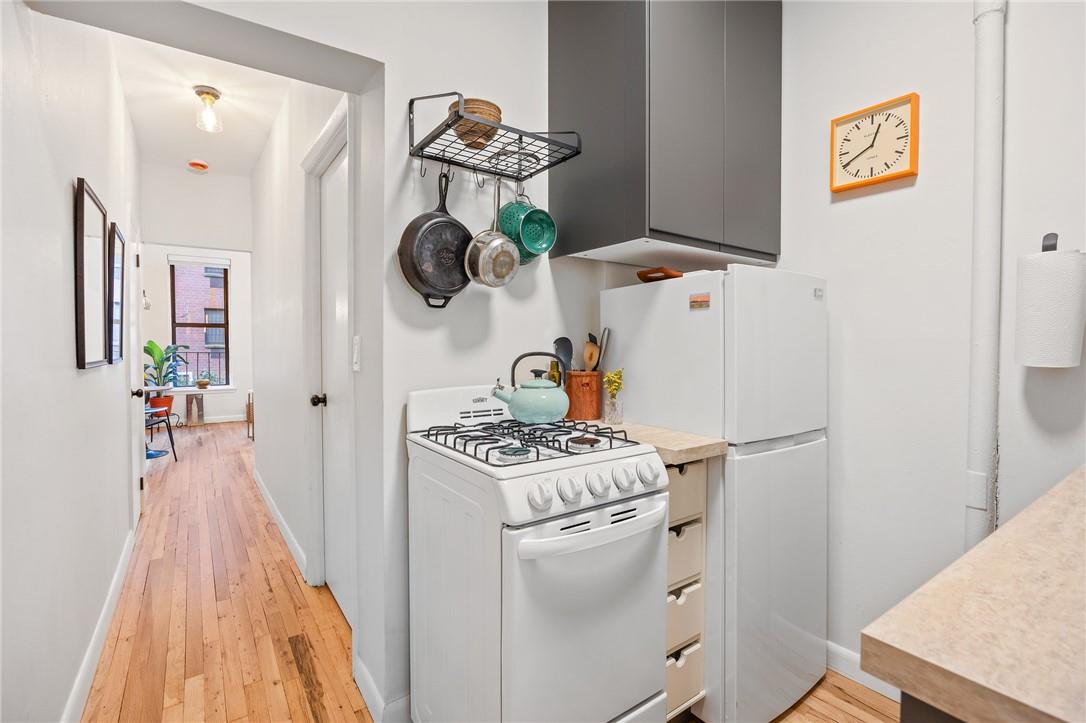 520 W 50th Street B4 Property Photo 7