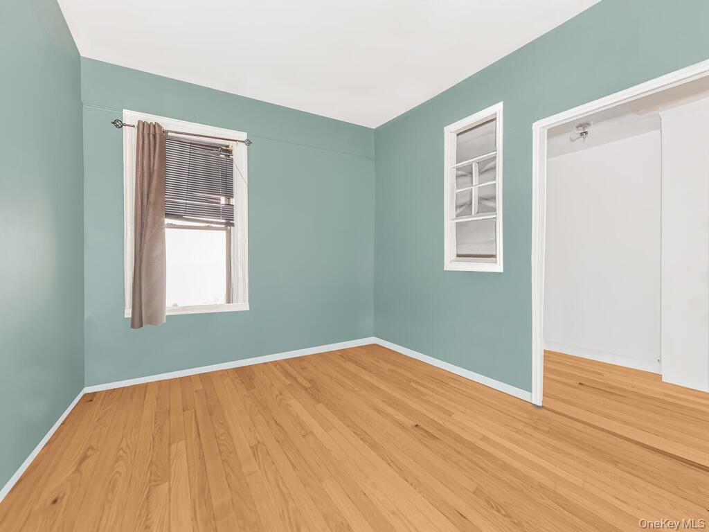 1151 Saint Lawrence Avenue Property Photo 8