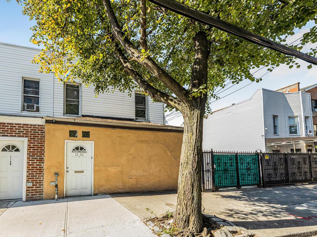 1151 Saint Lawrence Avenue Property Photo 20