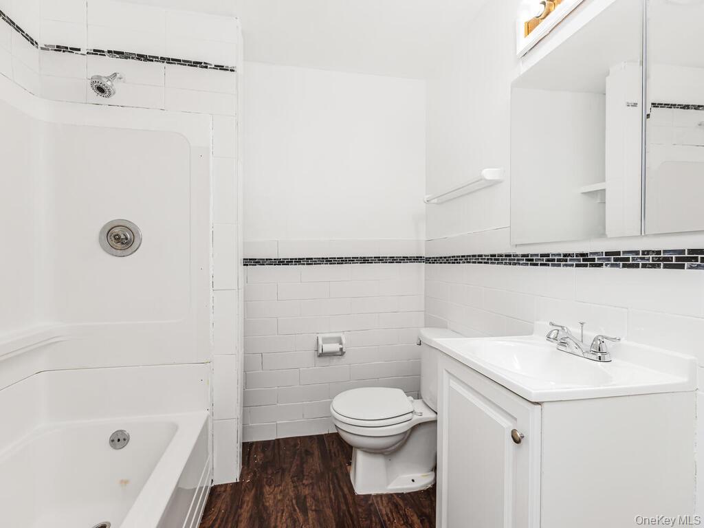 1151 Saint Lawrence Avenue Property Photo 26