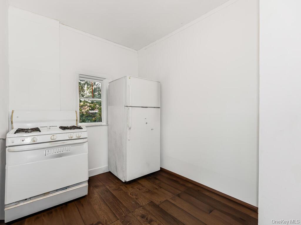 1151 Saint Lawrence Avenue Property Photo 28