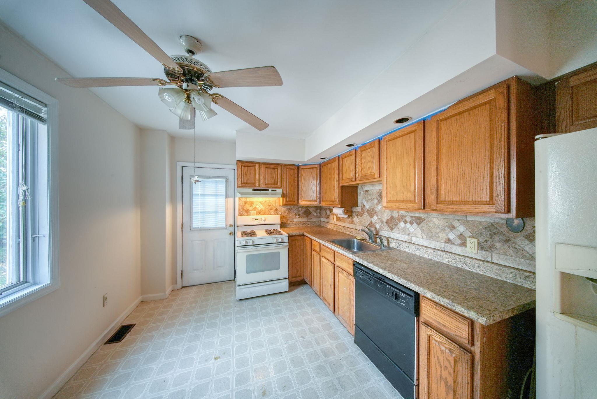 122 Cottage Street Property Photo 6