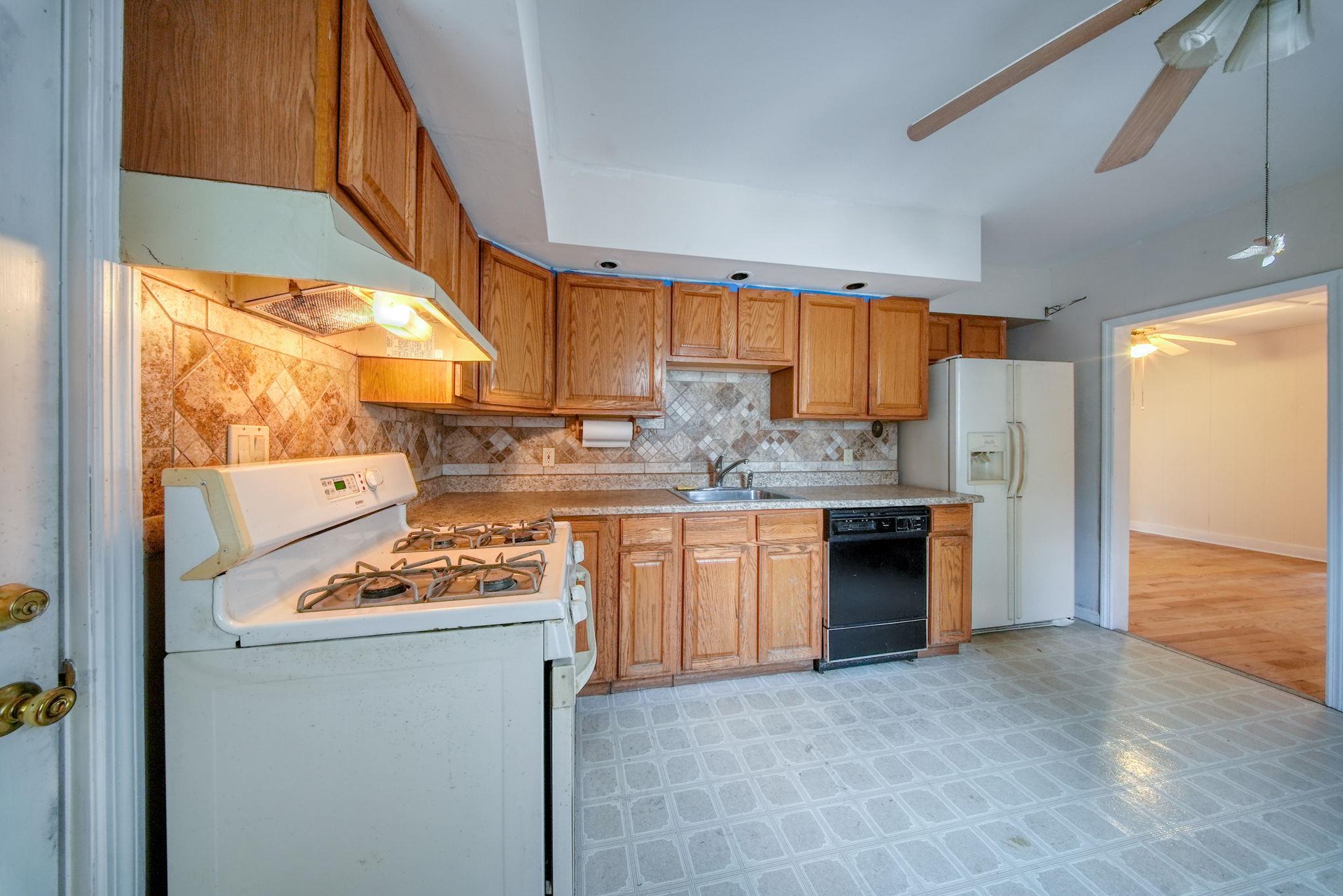 122 Cottage Street Property Photo 7