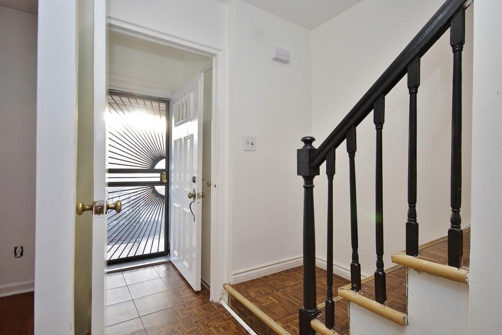 4069 Paulding Avenue Property Photo 3