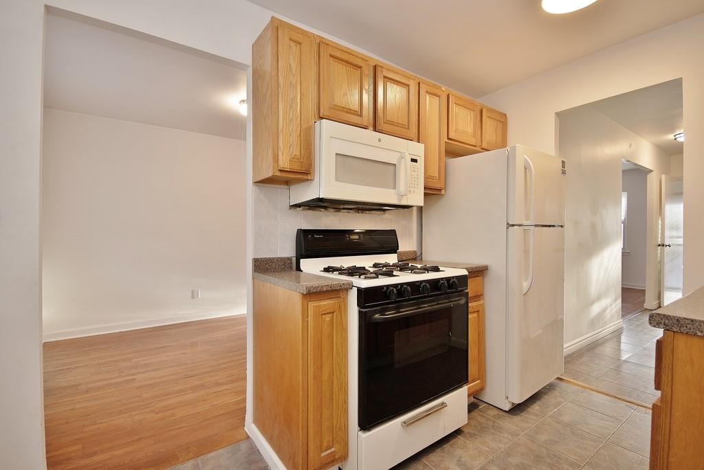 4069 Paulding Avenue Property Photo 7