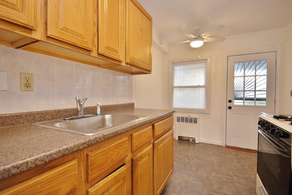 4069 Paulding Avenue Property Photo 8