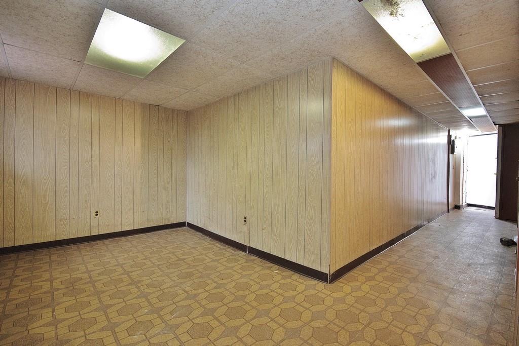 4069 Paulding Avenue Property Photo 15